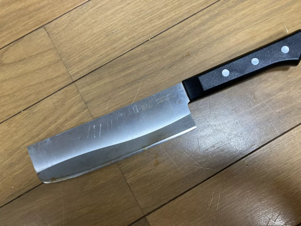 ダイソー300円包丁研ぎで研いだ包丁の刃1