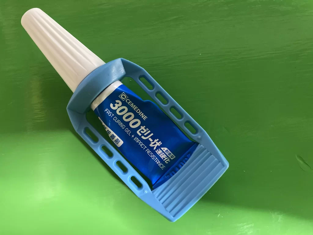 100均瞬間接着剤