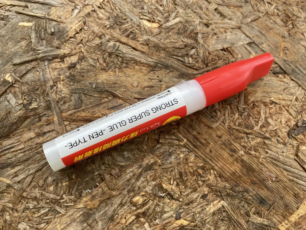 100均瞬間接着剤3