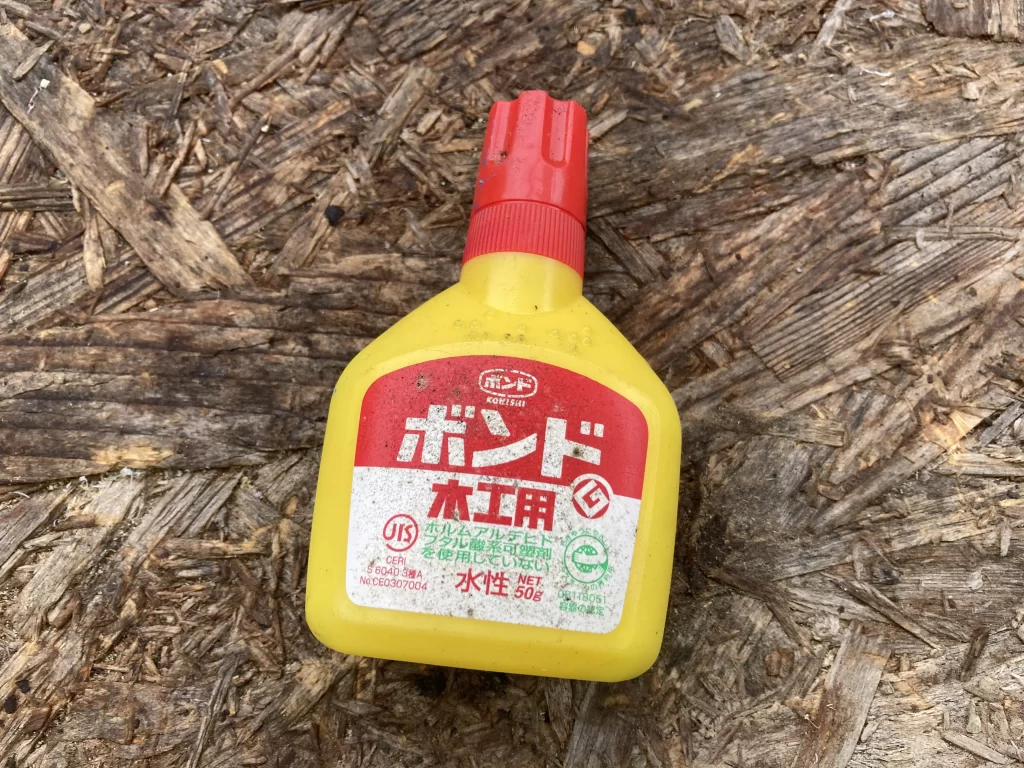 100均瞬間接着剤4