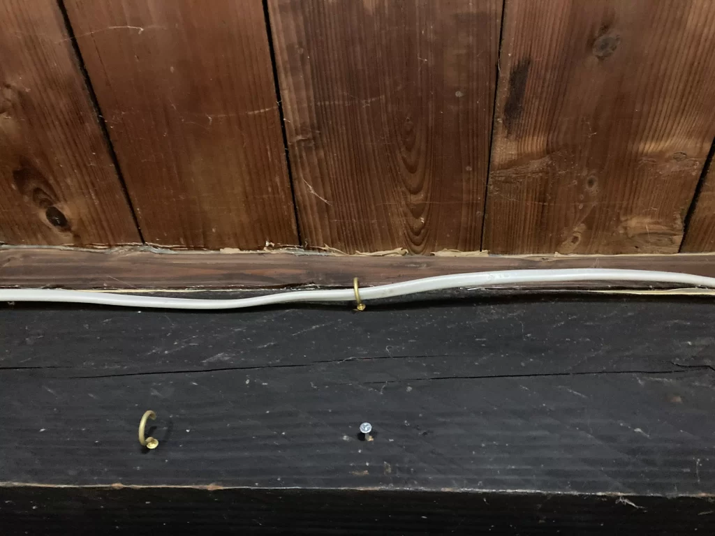 へたくそな配線ステップル